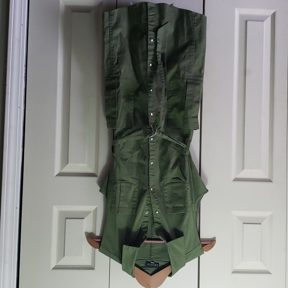 Womens snap up dress